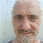 Ho abitato sei anni a Londra, conosco l'inglese abbastanza per dare ripetizioni a livello elementare e scuola media